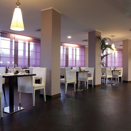 Holiday Inn Genoa City By Ihg Eksteriør bilde