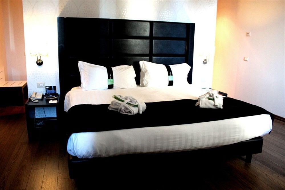 Holiday Inn Genoa City By Ihg Eksteriør bilde