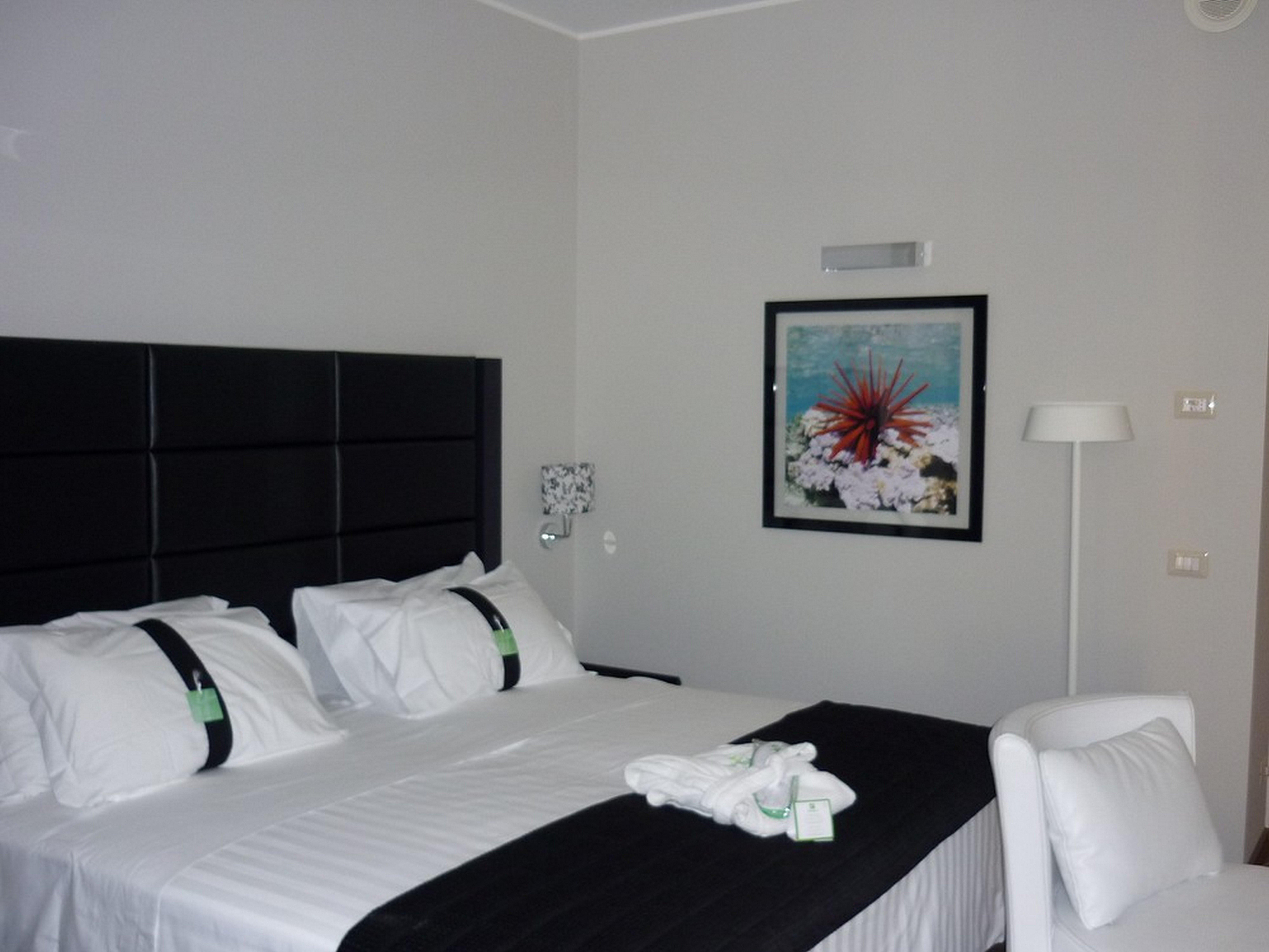 Holiday Inn Genoa City By Ihg Eksteriør bilde