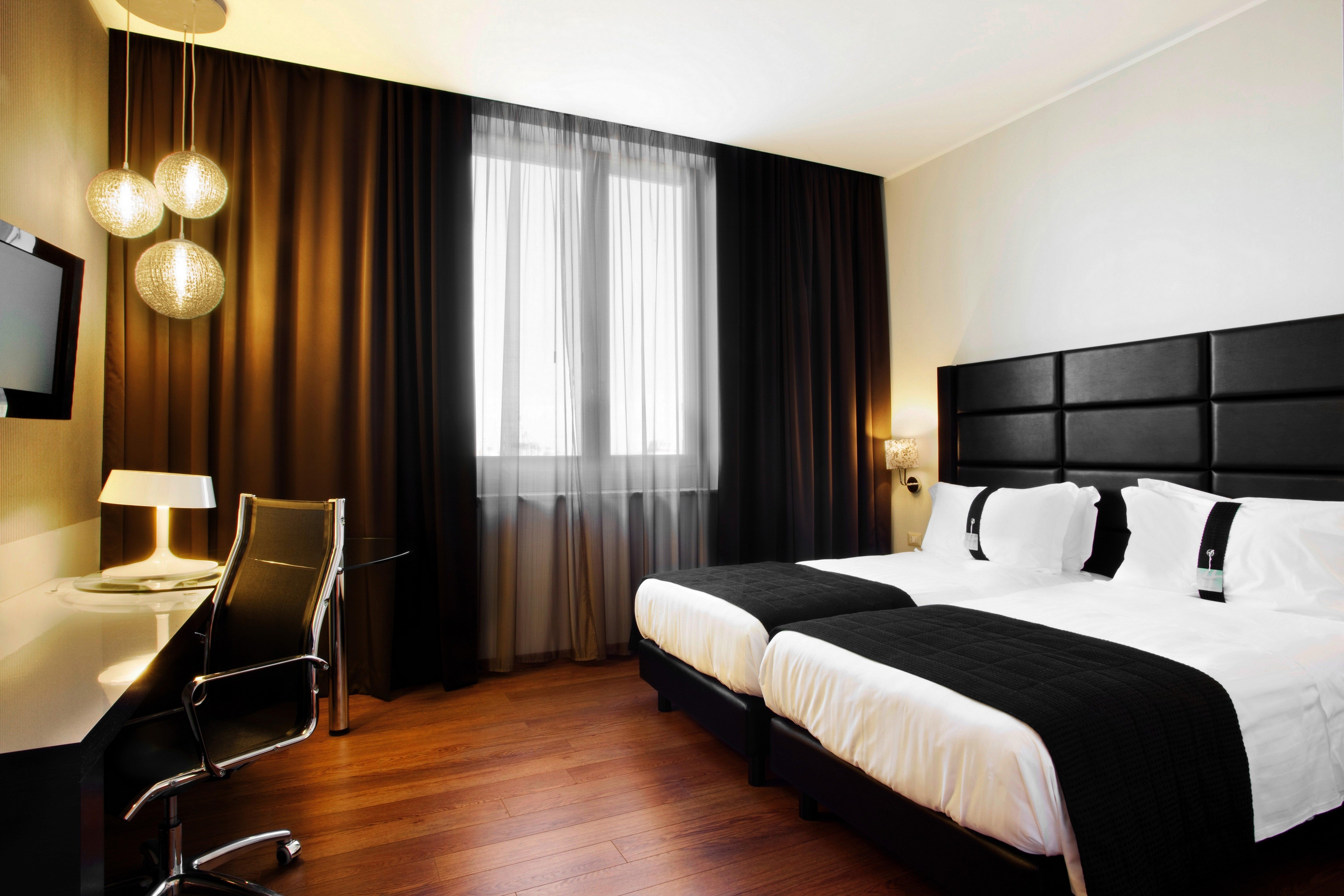 Holiday Inn Genoa City By Ihg Eksteriør bilde