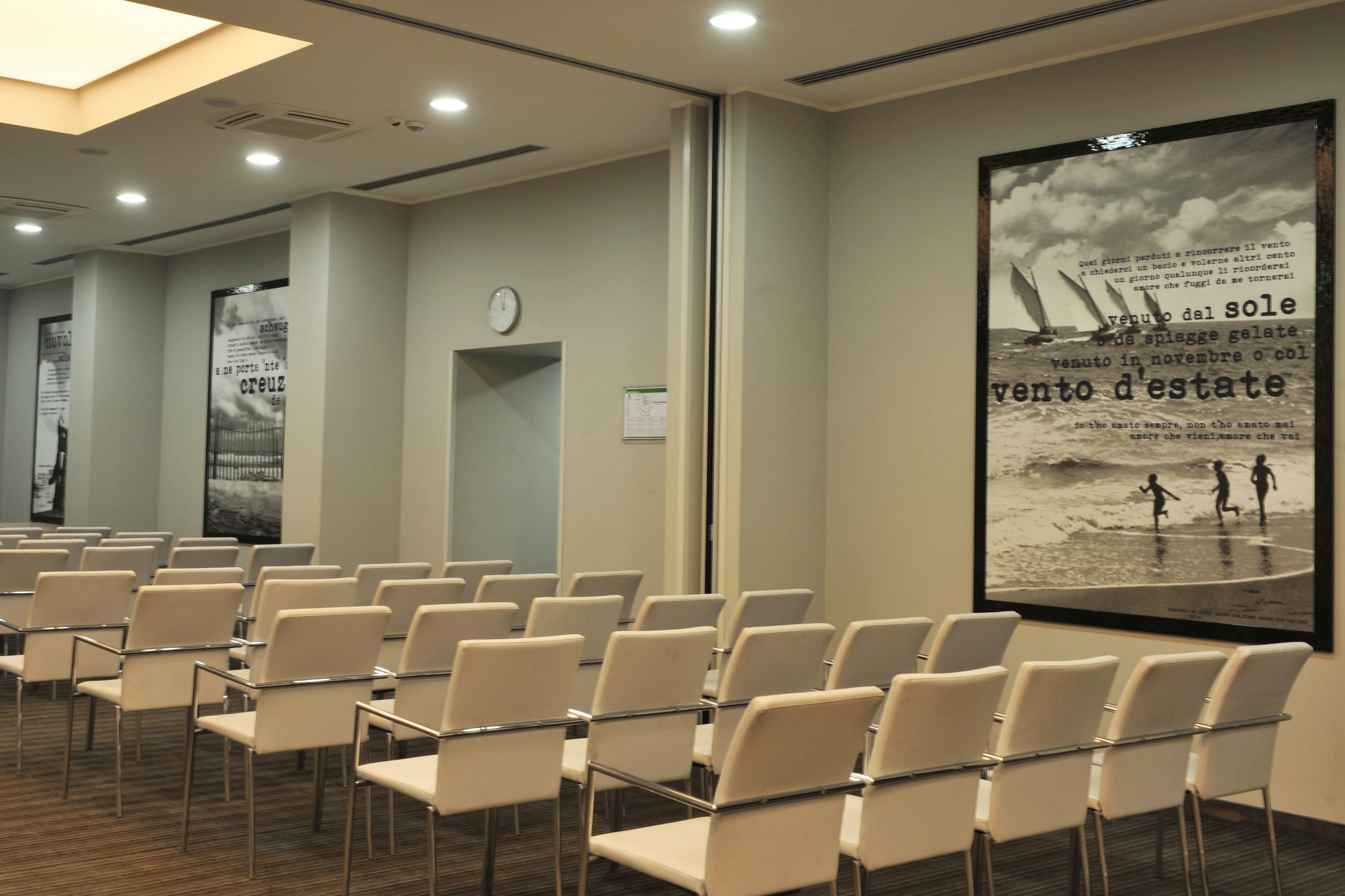 Holiday Inn Genoa City By Ihg Eksteriør bilde
