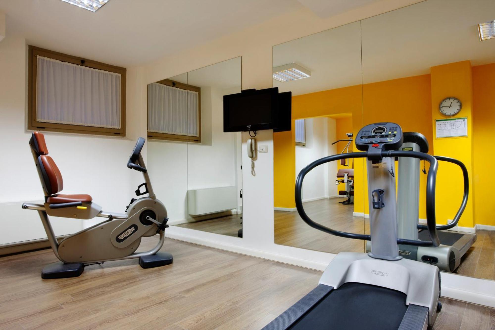 Holiday Inn Genoa City By Ihg Eksteriør bilde