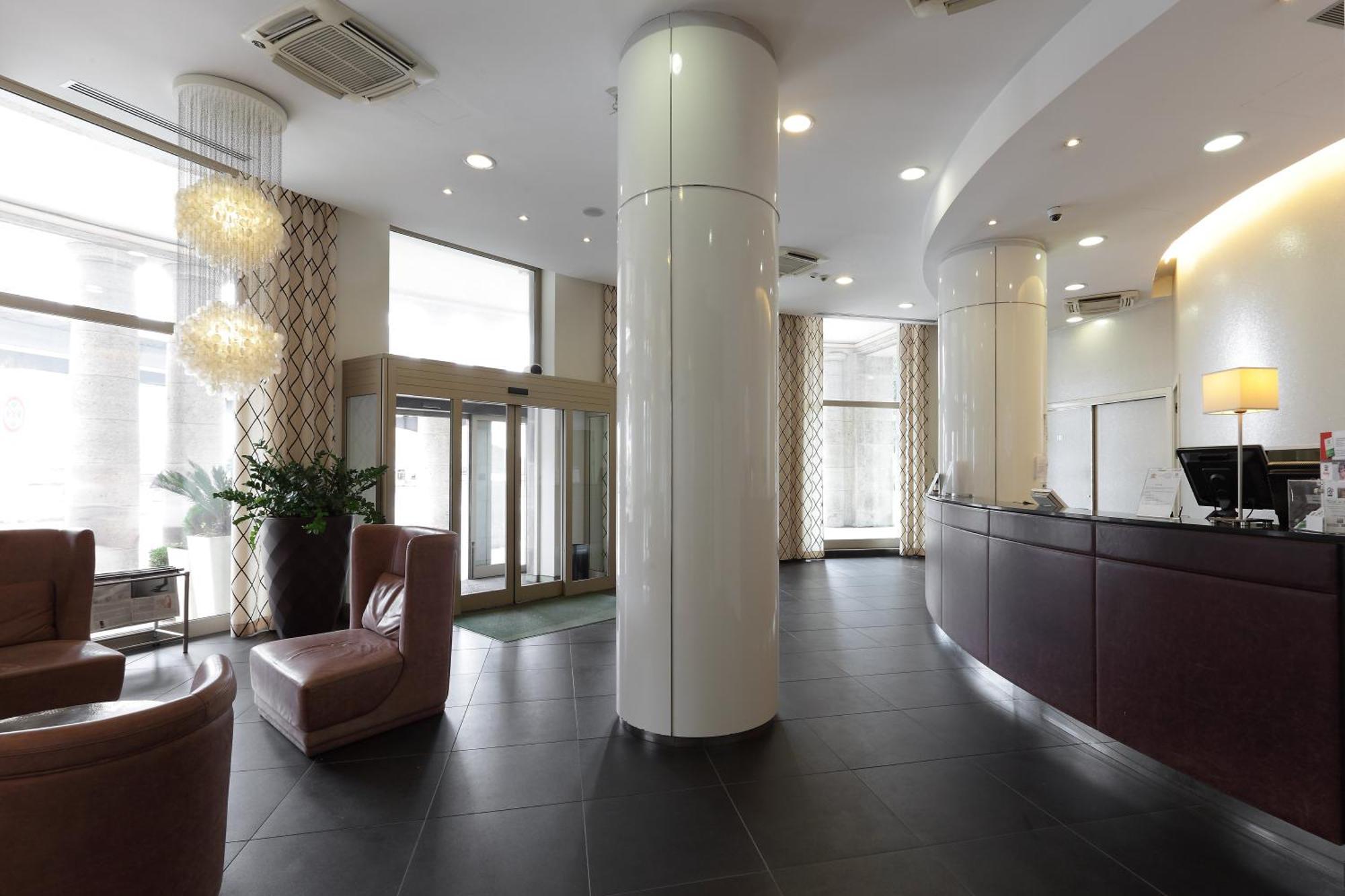 Holiday Inn Genoa City By Ihg Eksteriør bilde