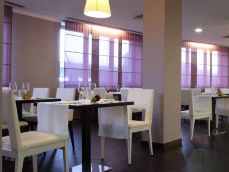Holiday Inn Genoa City By Ihg Eksteriør bilde
