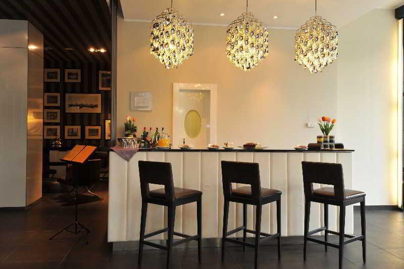 Holiday Inn Genoa City By Ihg Eksteriør bilde