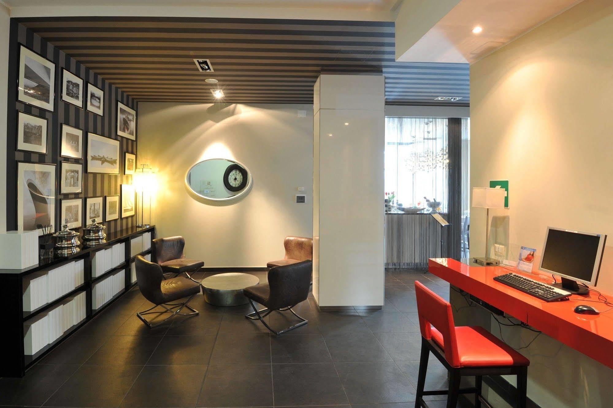 Holiday Inn Genoa City By Ihg Eksteriør bilde